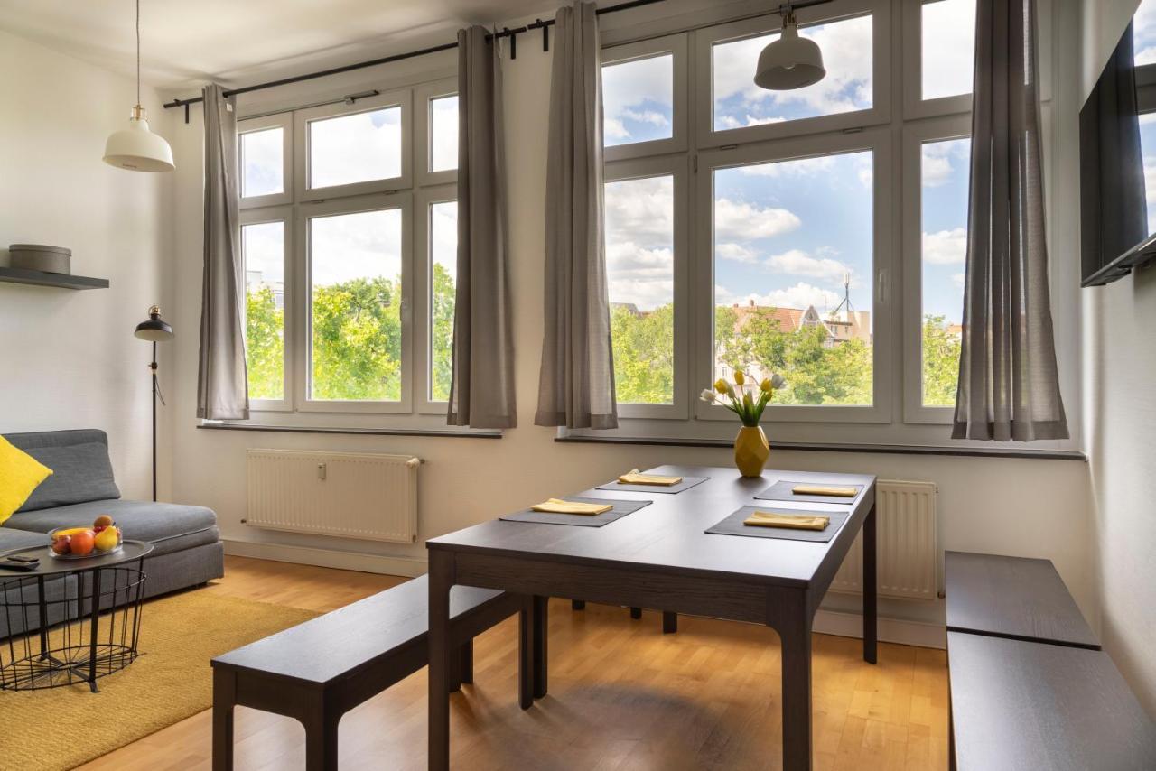 Central +3Br +Big Living Room Next To U-Station Берлин Екстериор снимка