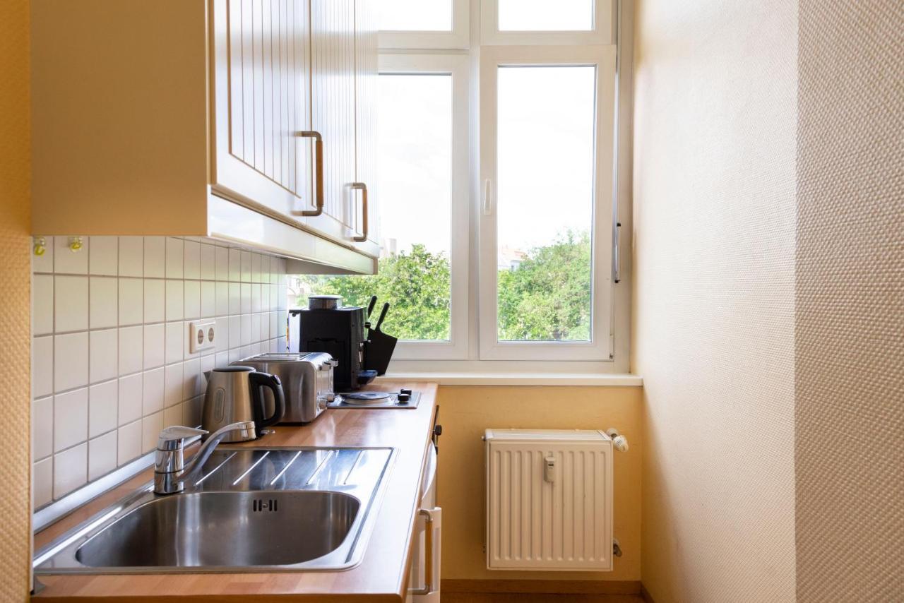 Central +3Br +Big Living Room Next To U-Station Берлин Екстериор снимка